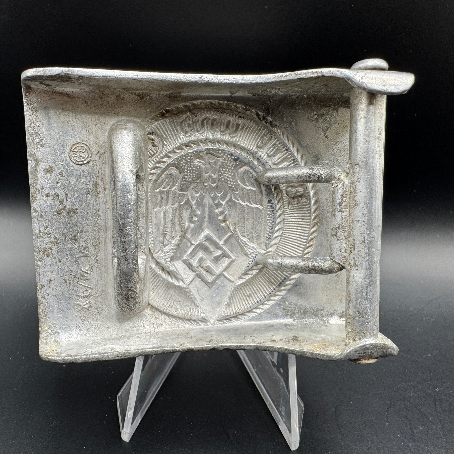 WW2 original artifact – Hitler Jugend buckle M4/38 Richard Sieper & Sohne – interior detail