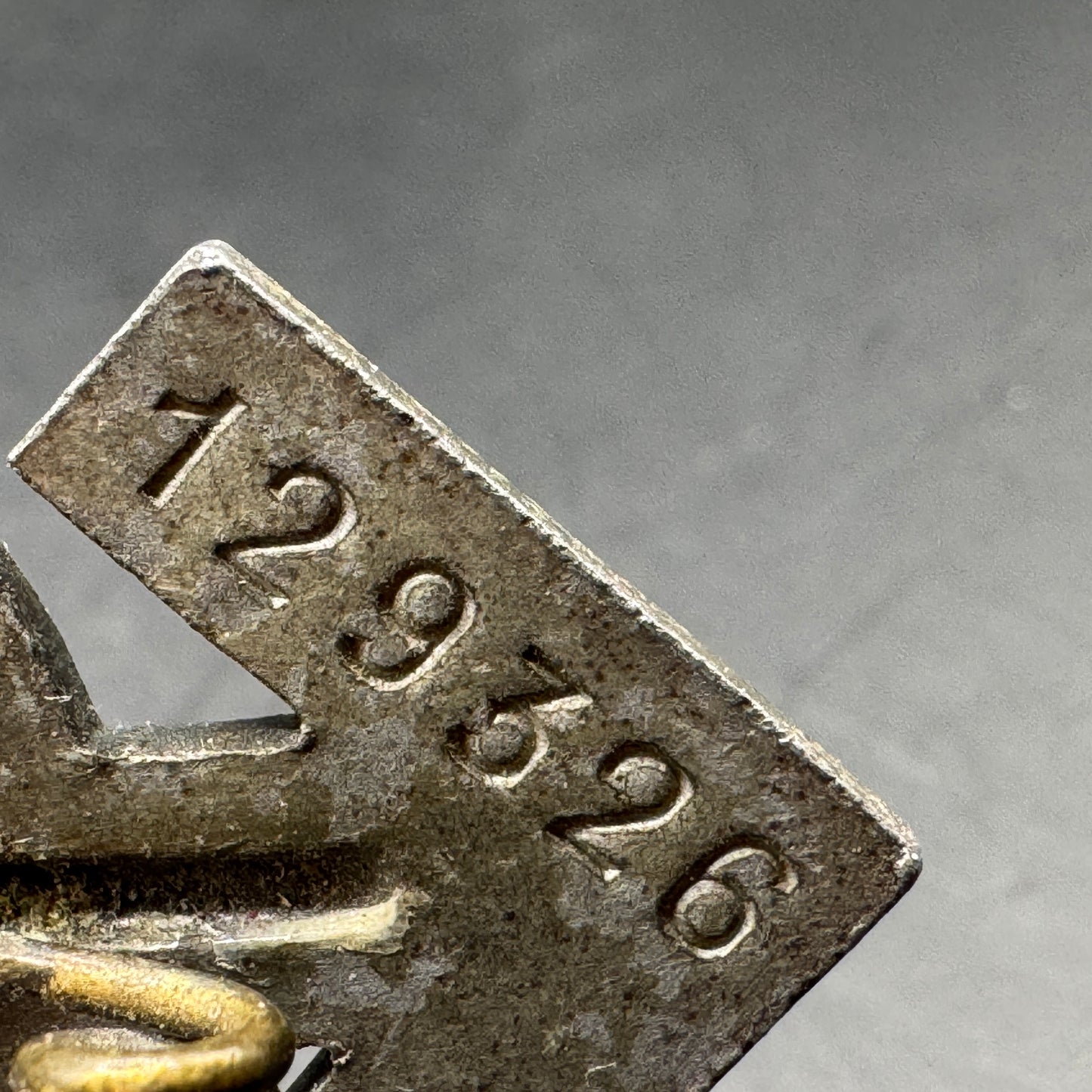 WW2 original artifact – Hitlerjugend (HJ)-Leistungsabzeichen in Silver RZM M1/36 – interior page