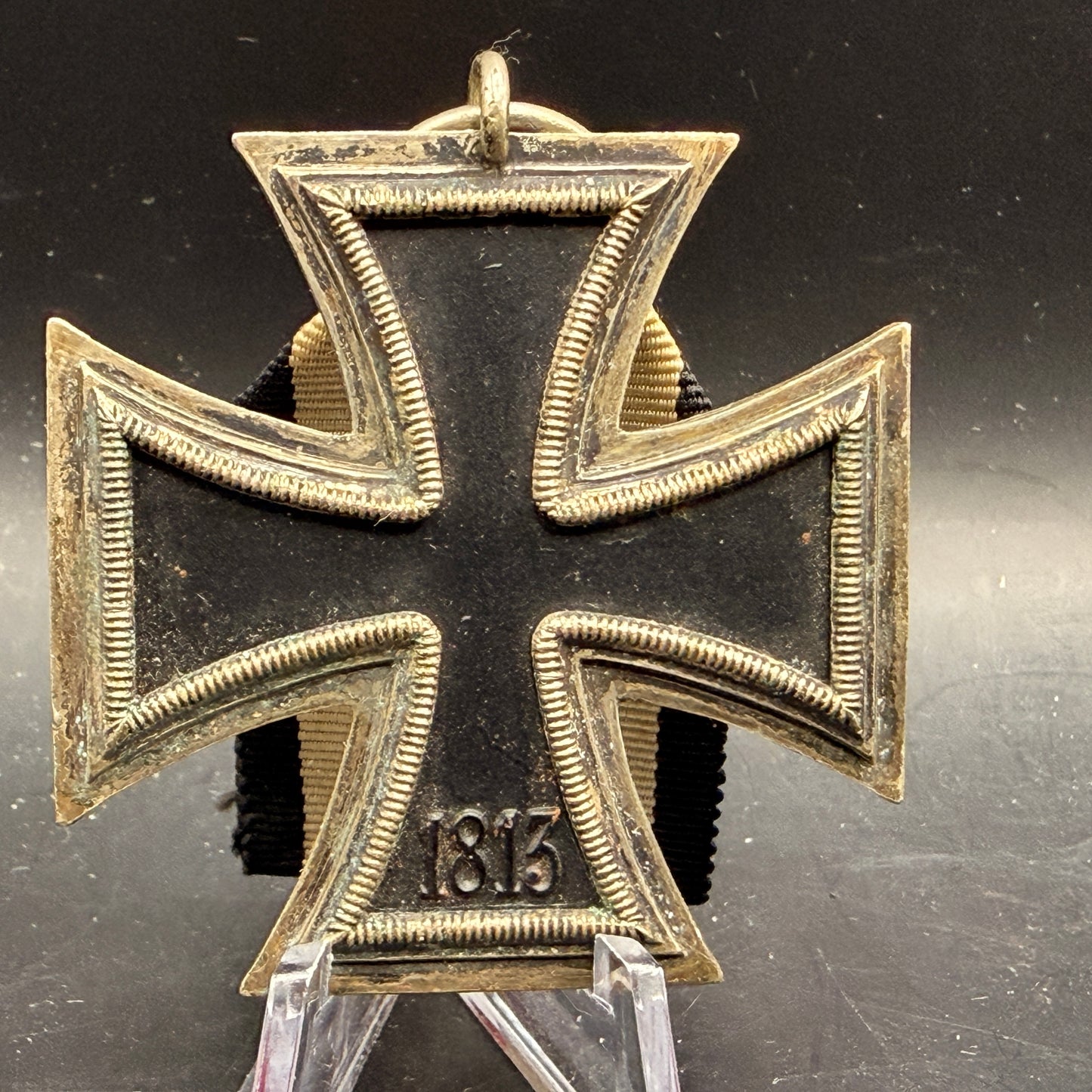 WW2 original artifact – Eiserne Kreuz 2 98 Rudolf Souval – interior detail