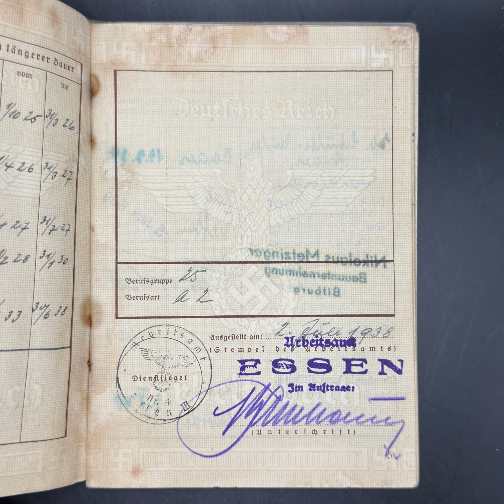 WW2 original artifact – Arbeitsbuch Flakkaserne Essen-Kupferdreh – interior page