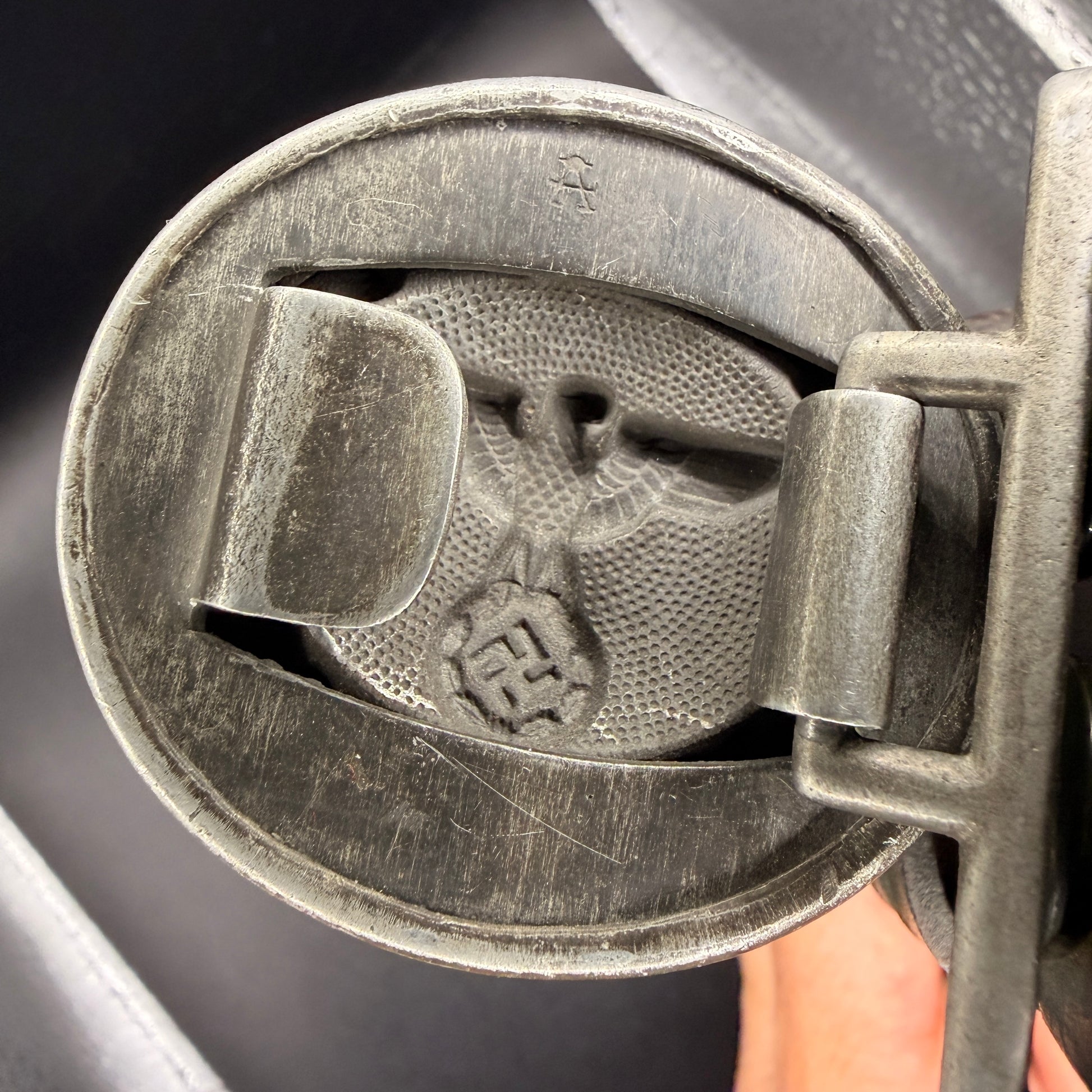 WW2 original artifact – Koppelschloss des Amtsvorstehers der deutschen Forstwirtschaft des 3. Reiches – interior page