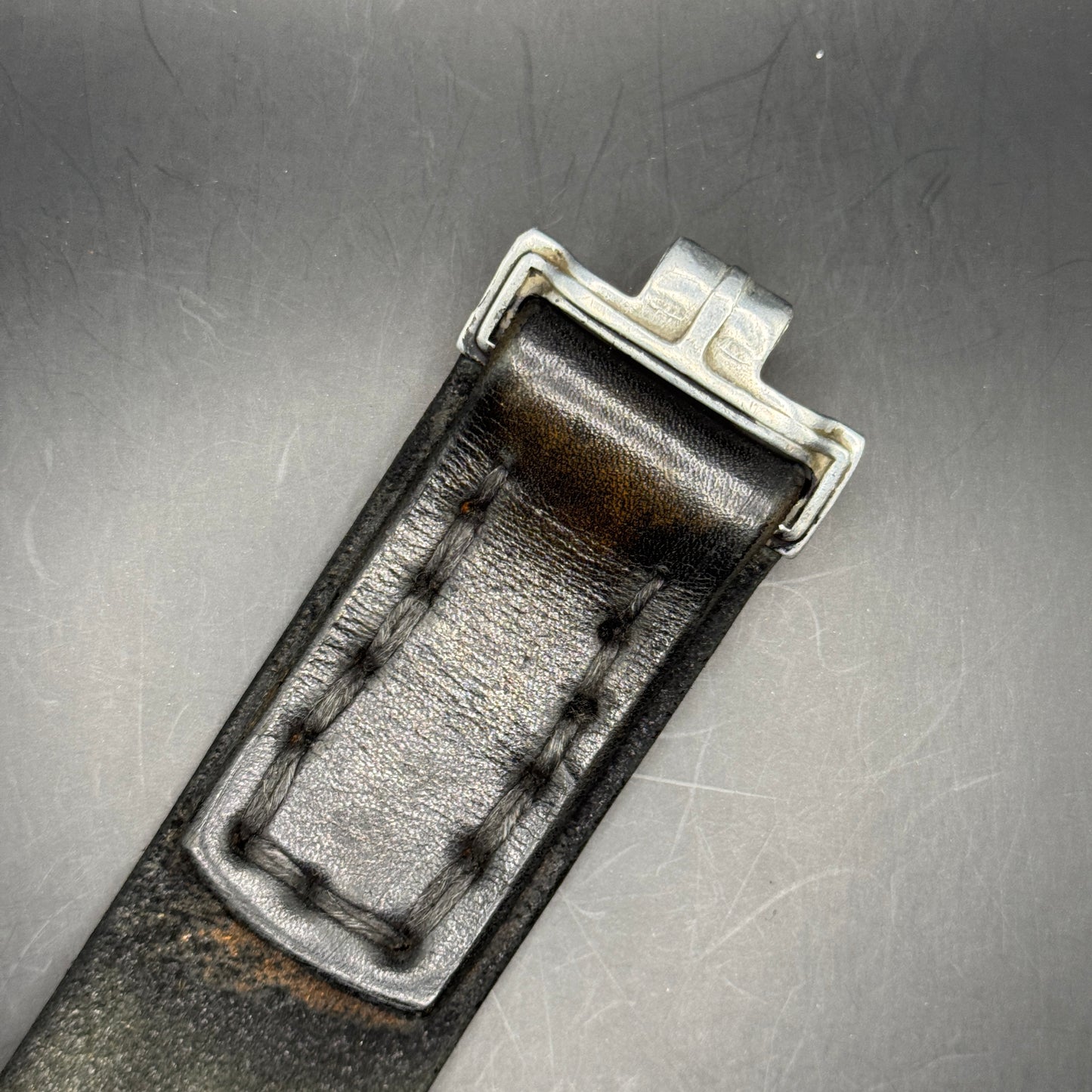 WW2 original artifact – Alumunium Heer Buckle with matching black belt – interior page