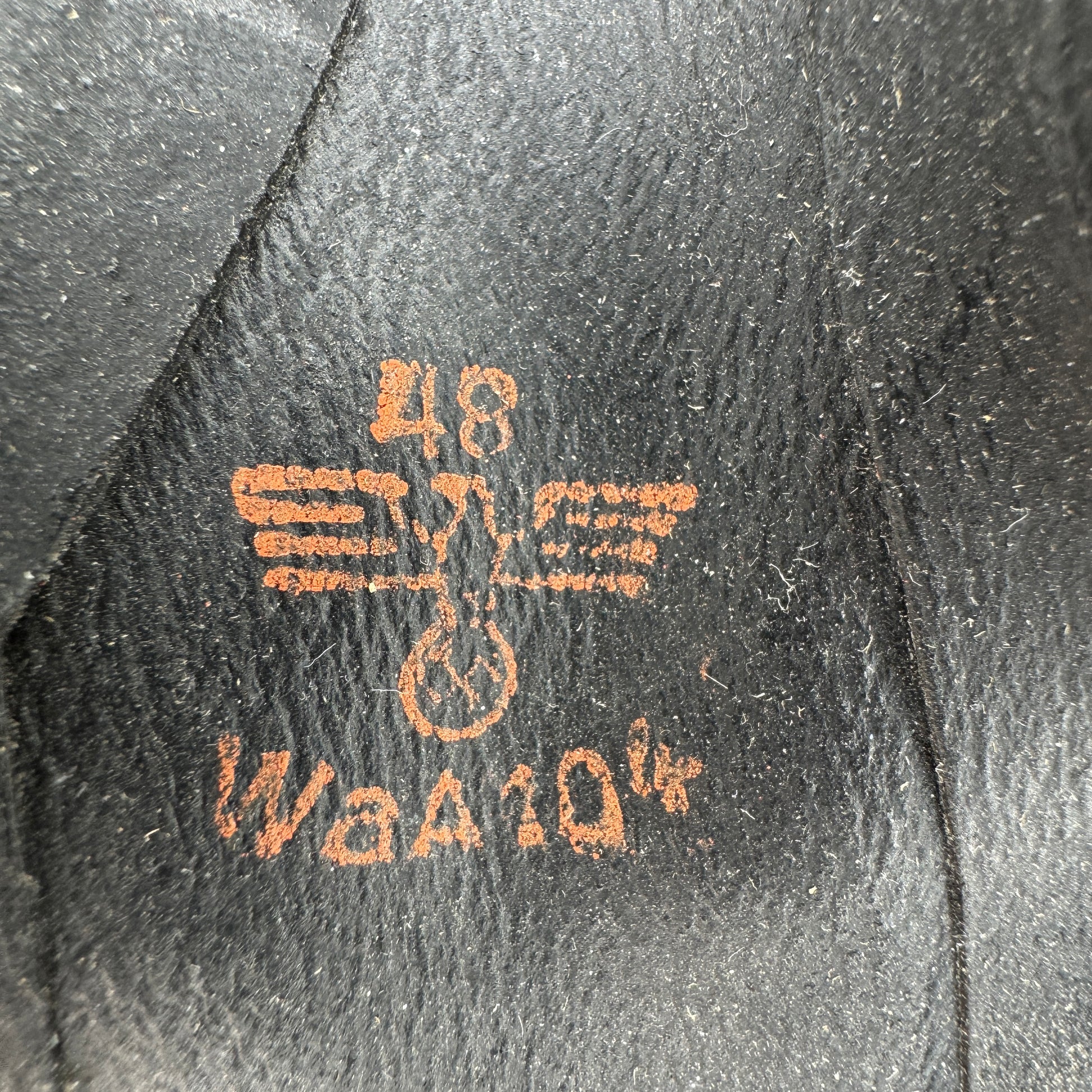 WW2 original artifact – VM40 Volksgasmaske Luftschutz – interior page