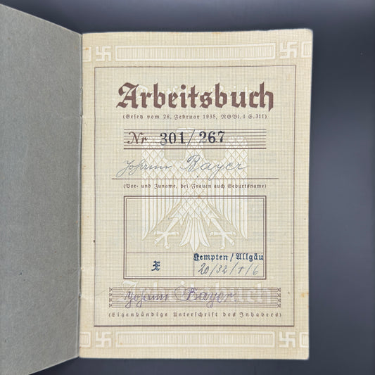 WW2 original artifact – Arbeitsbuch Locksmith – interior detail