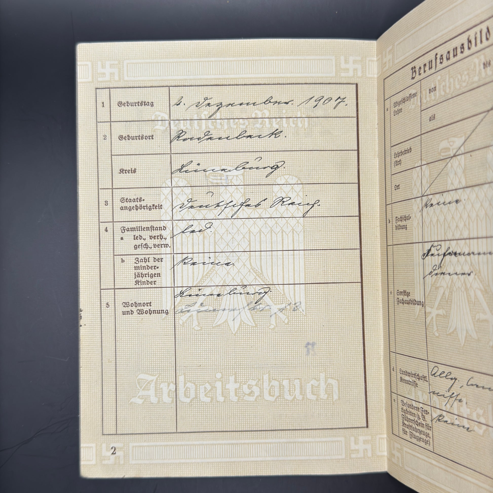 WW2 original artifact – Arbeitsbuch Domestic servant – interior page