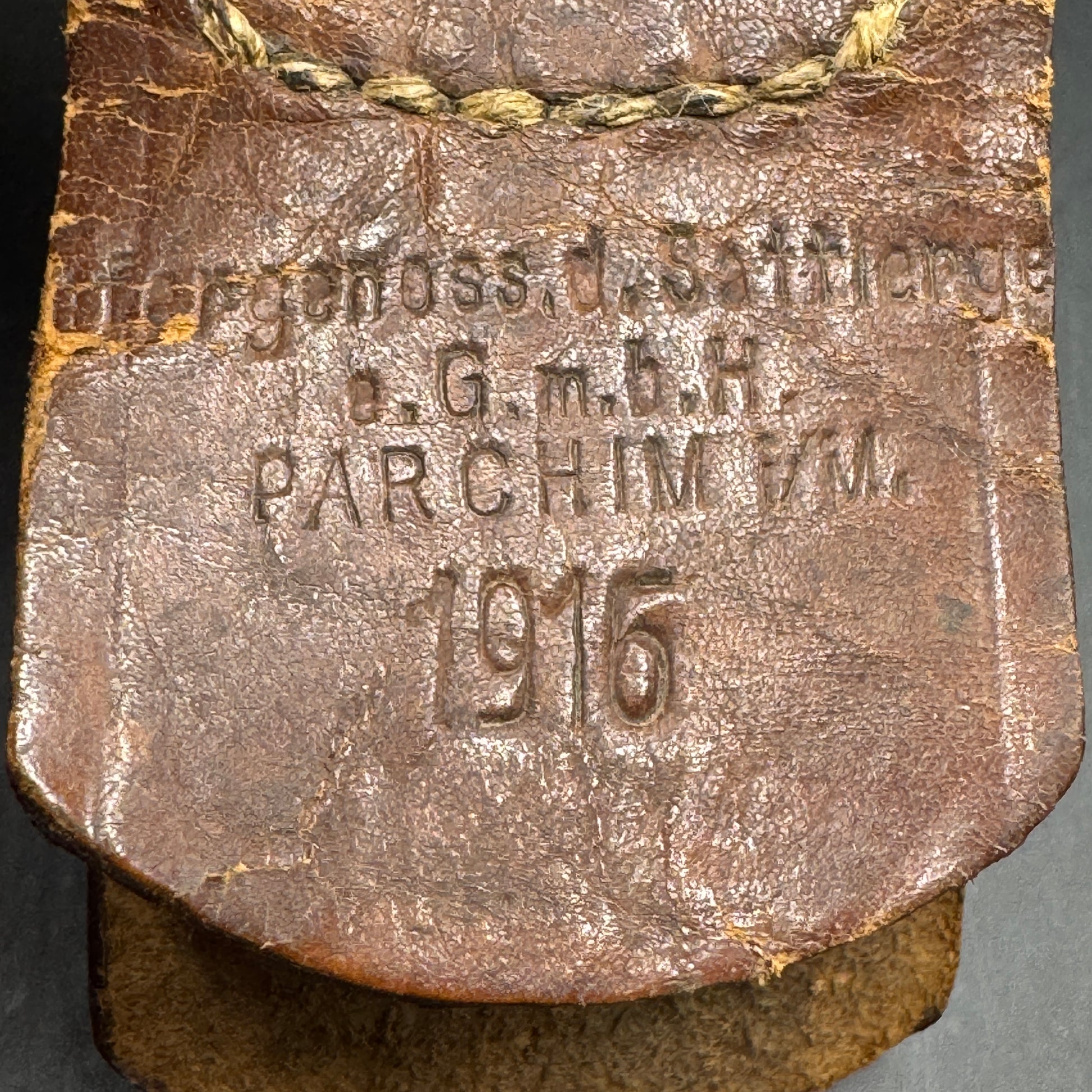 WW2 original artifact – WW1 Leather buckle tab 1916 – interior detail