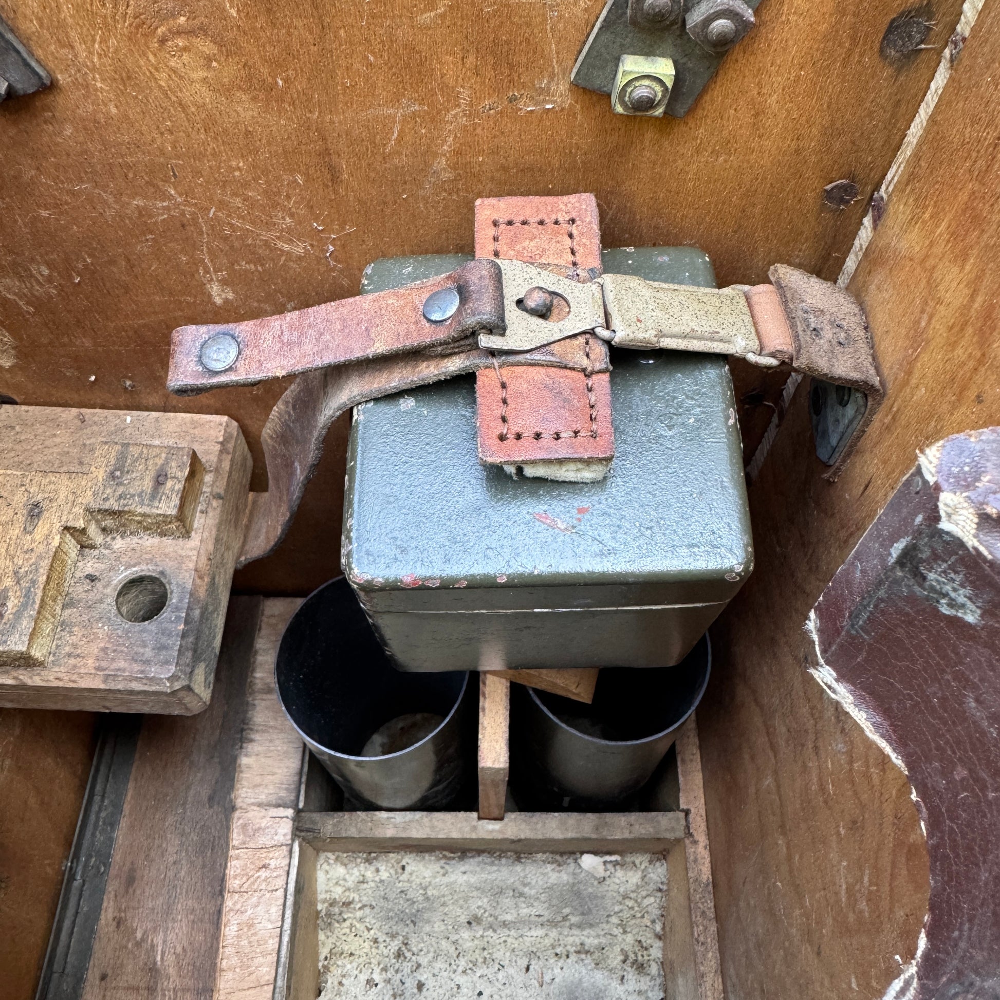 WW2 original artifact – RARE!! WW2 German S.F.14 Periscope Binoculars Scherenfernrohr – interior page