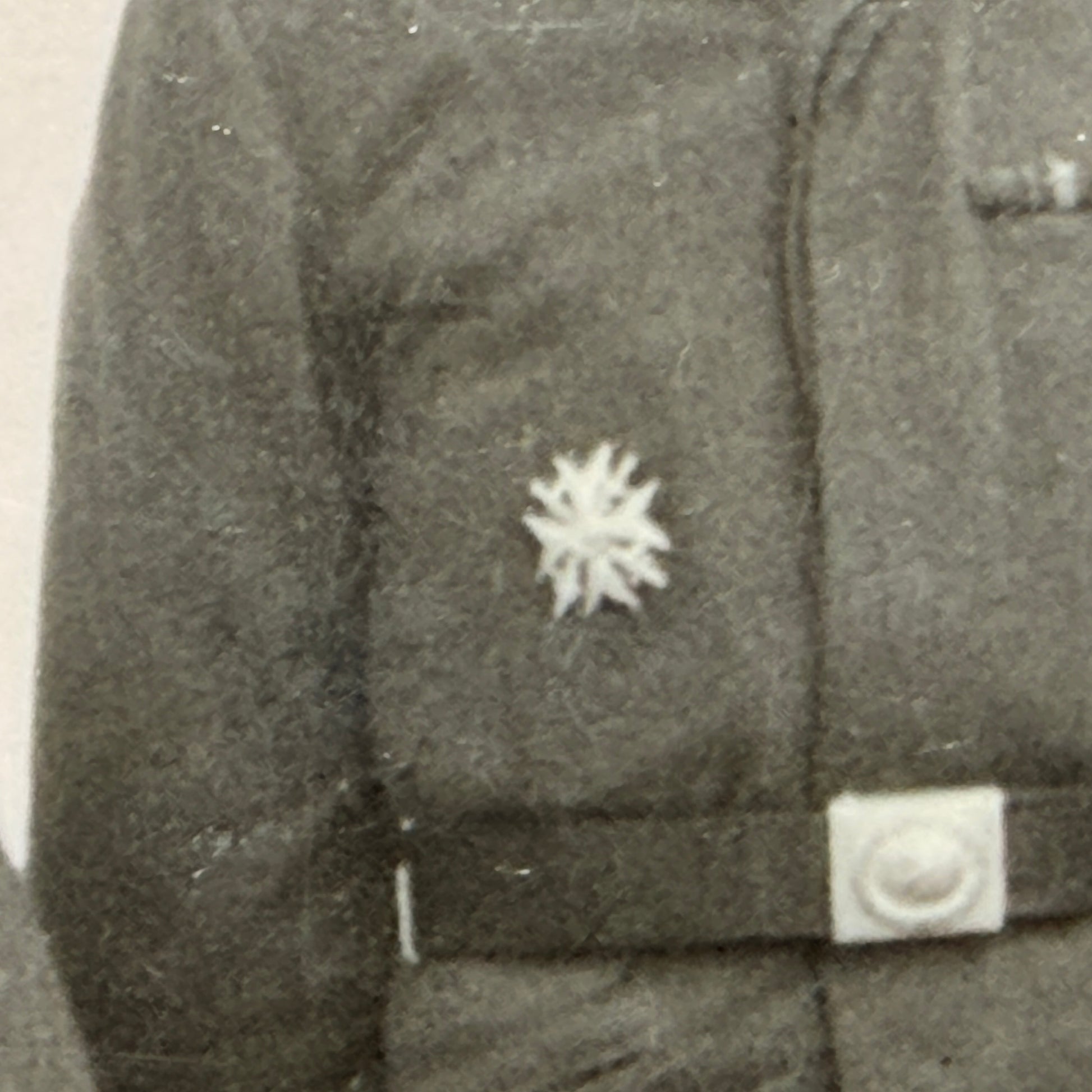 WW2 original artifact – Luftwaffe Group Photo Set with Rare Spanish Cross – 2 Original WWII Photos – interior page