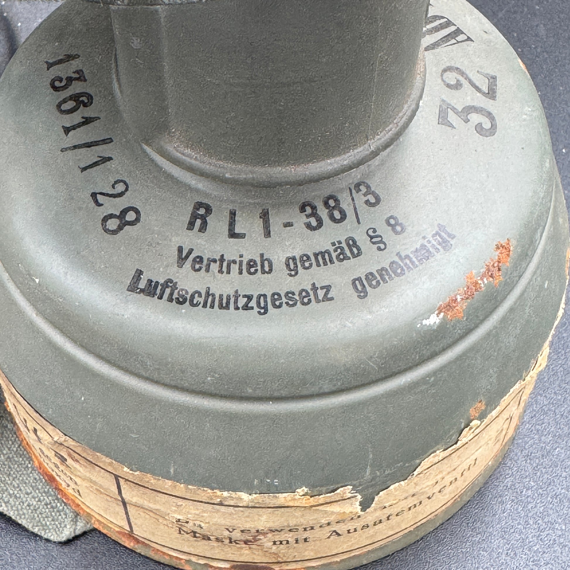 WW2 original artifact – DRK Luftschutz Gas Mask 1938 by AUER – interior page