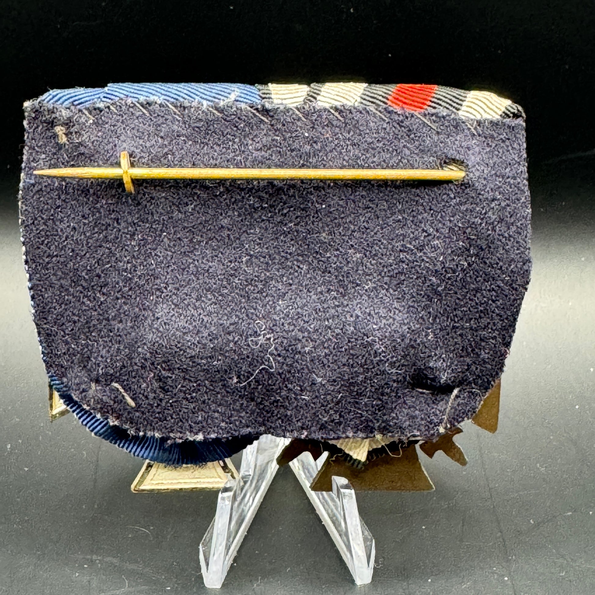 WW2 original artifact – 2-Medal Bar: Treue Dienst Medal & Hindenburg Cross for Combatants – interior detail