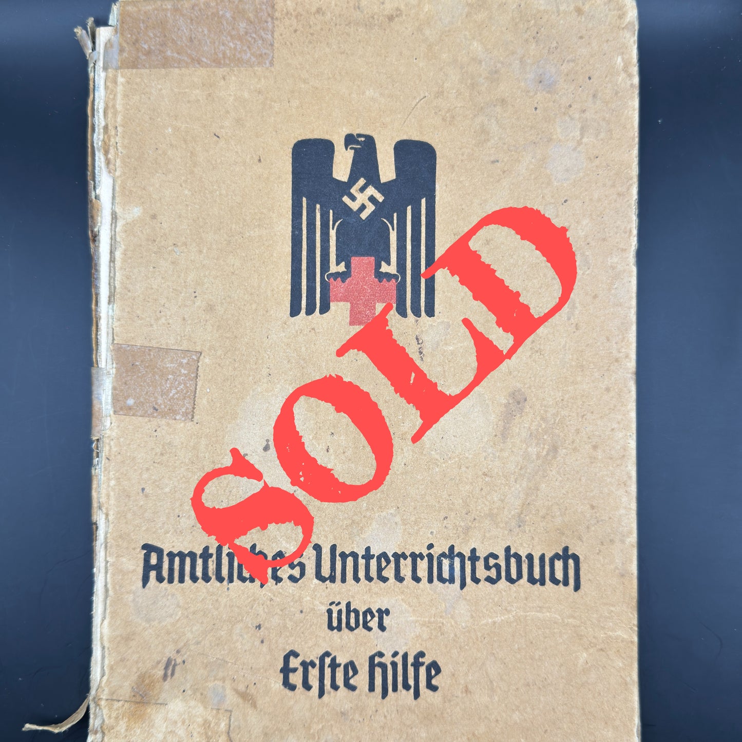 WW2 original artifact – Amtliches Unterrichtbuch über Erste Hilfe 1943 – AxisArtifacts