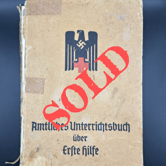WW2 original artifact – Amtliches Unterrichtbuch über Erste Hilfe 1943 – AxisArtifacts
