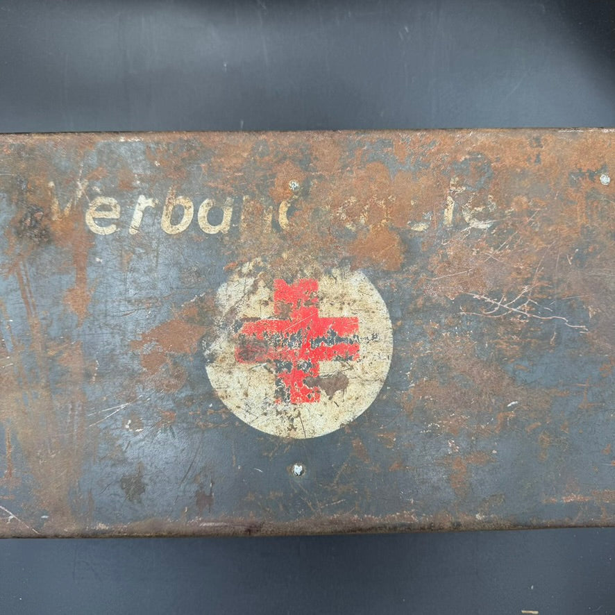 WW2 German Red Cross first aid box with original painted emblem on lid