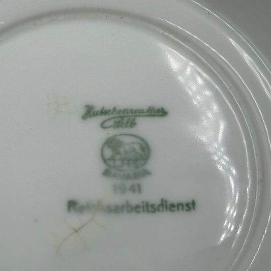 WW2 original artifact – Rare 1941 RAD Soup Tureen by Hutschenreuther Bavaria – Complete with Original Lid – interior detail