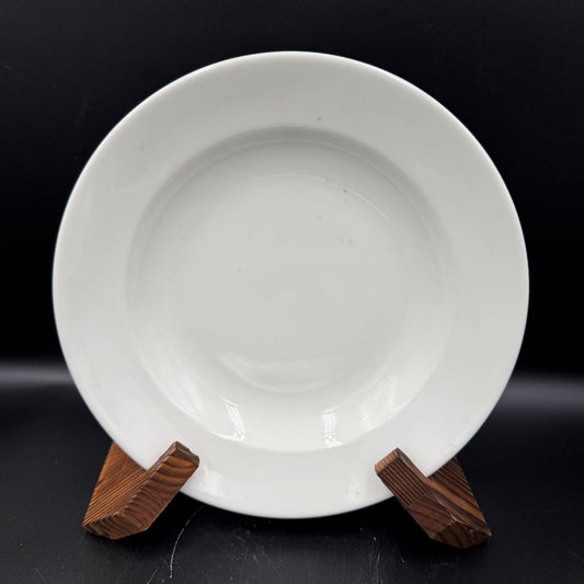 WW2 original artifact – WW2 “Schönheit der Arbeit” Deep Soup Plate – PMR Bavaria / Jaeger & Co – 23.5 cm – Model des Amtes – Small Rim Chip – AxisArtifacts