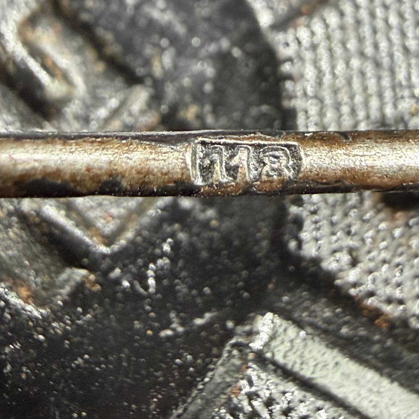 PKZ 118 stamp on pin August Menze & Sohn Vienna