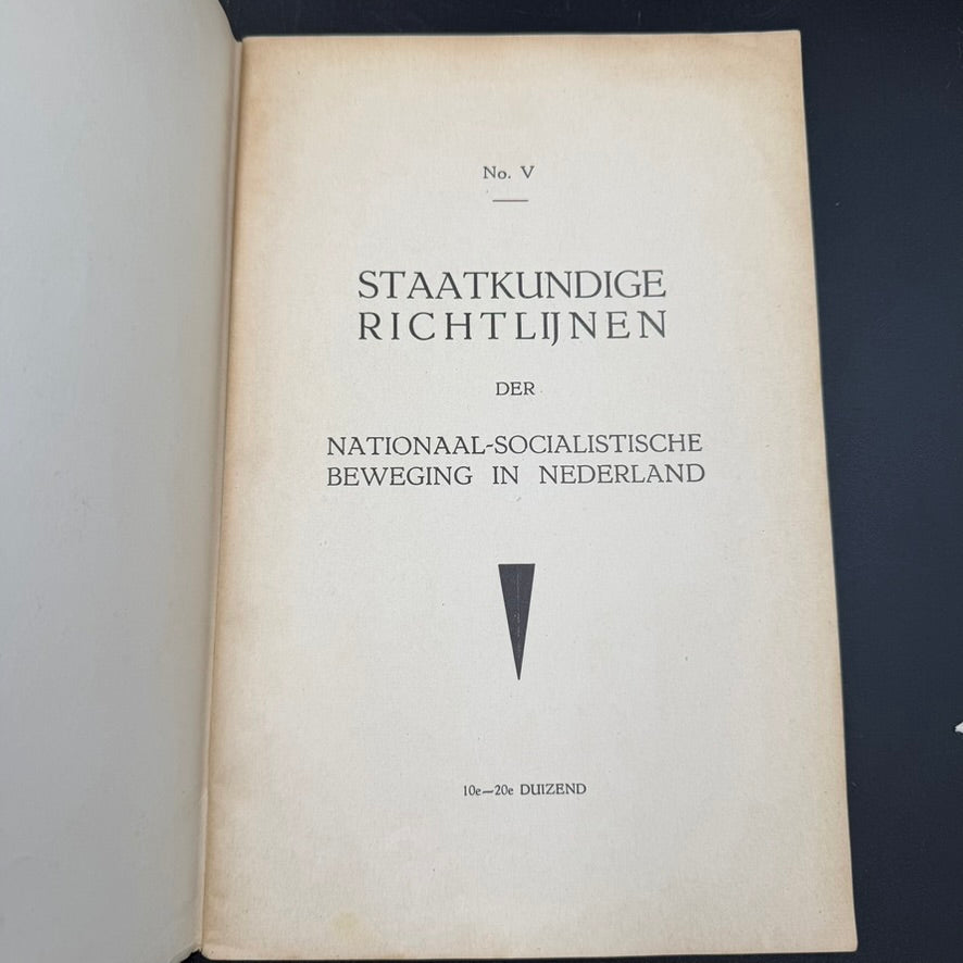 WW2 original artifact – Original NSB Booklet – “Staatkundige Richtlijnen” (Brochure V) – Utrecht Headquarters – Rare Dutch WWII Publication – interior title page