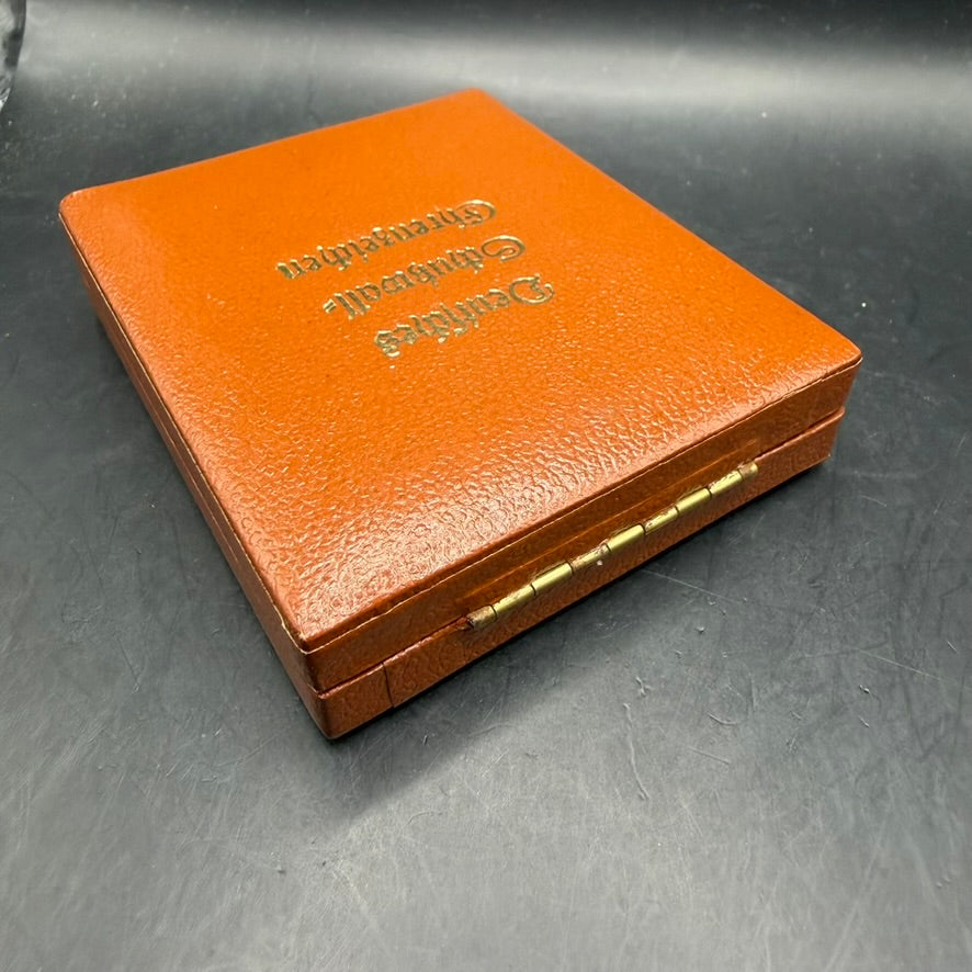 WWII German West Wall Medal (Deutsches Schutzwall-Ehrenzeichen) – Absolute Mint Condition – Complete with Original Case & Ribbon