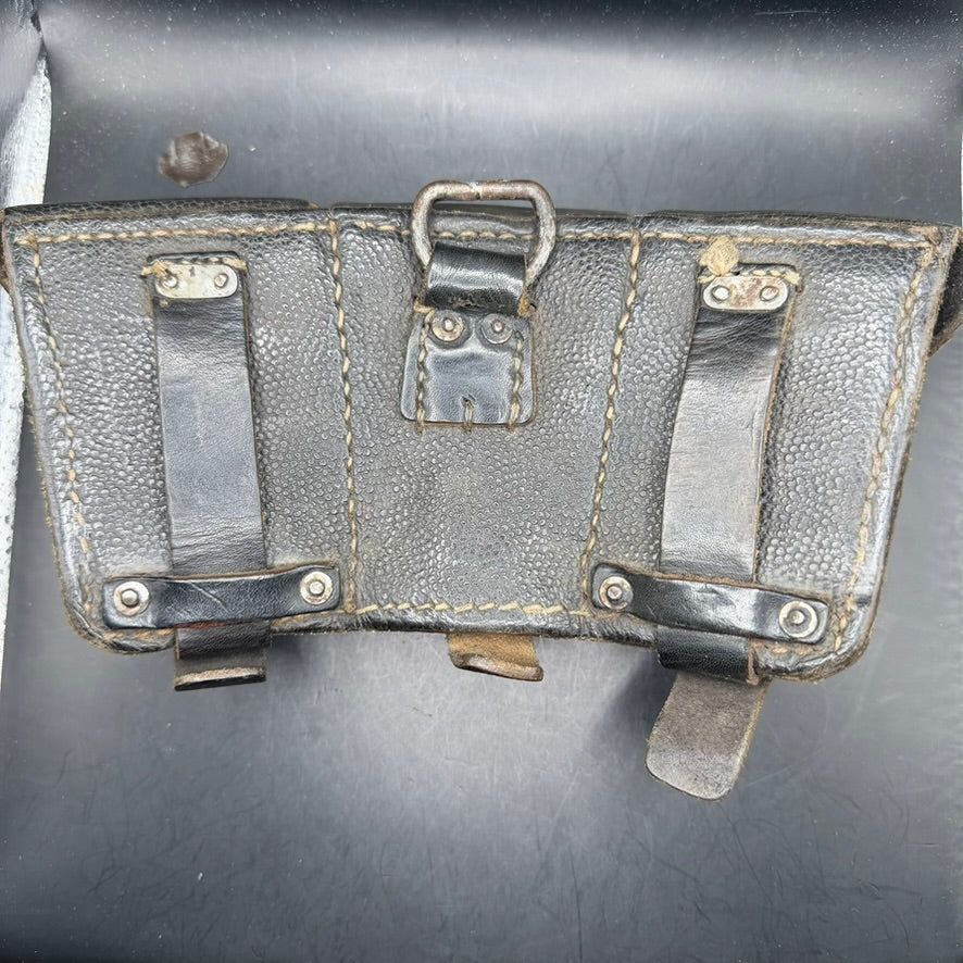 Rear view of WWII German K98 ammo pouch with belt loops and D-ring