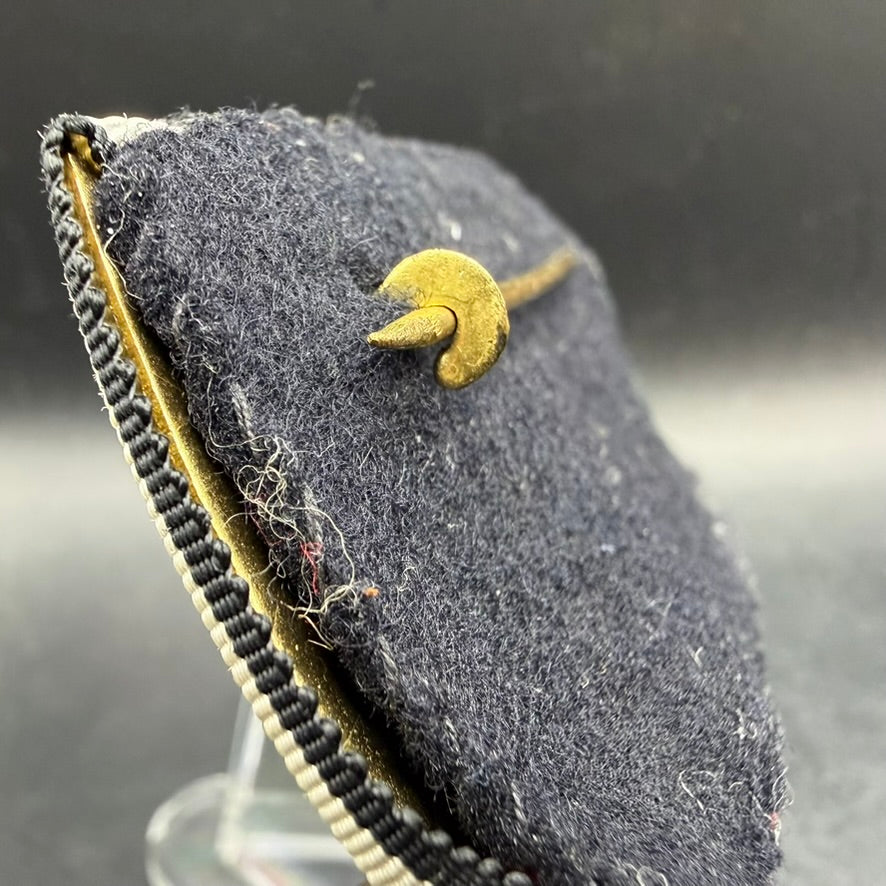 Side view of original WWI medal bar pin and construction details