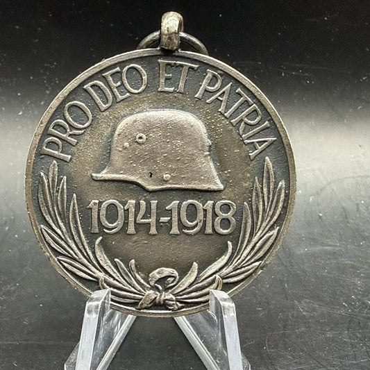 Obverse of Austro-Hungarian WWI medal showing Pro Deo et Patria inscription