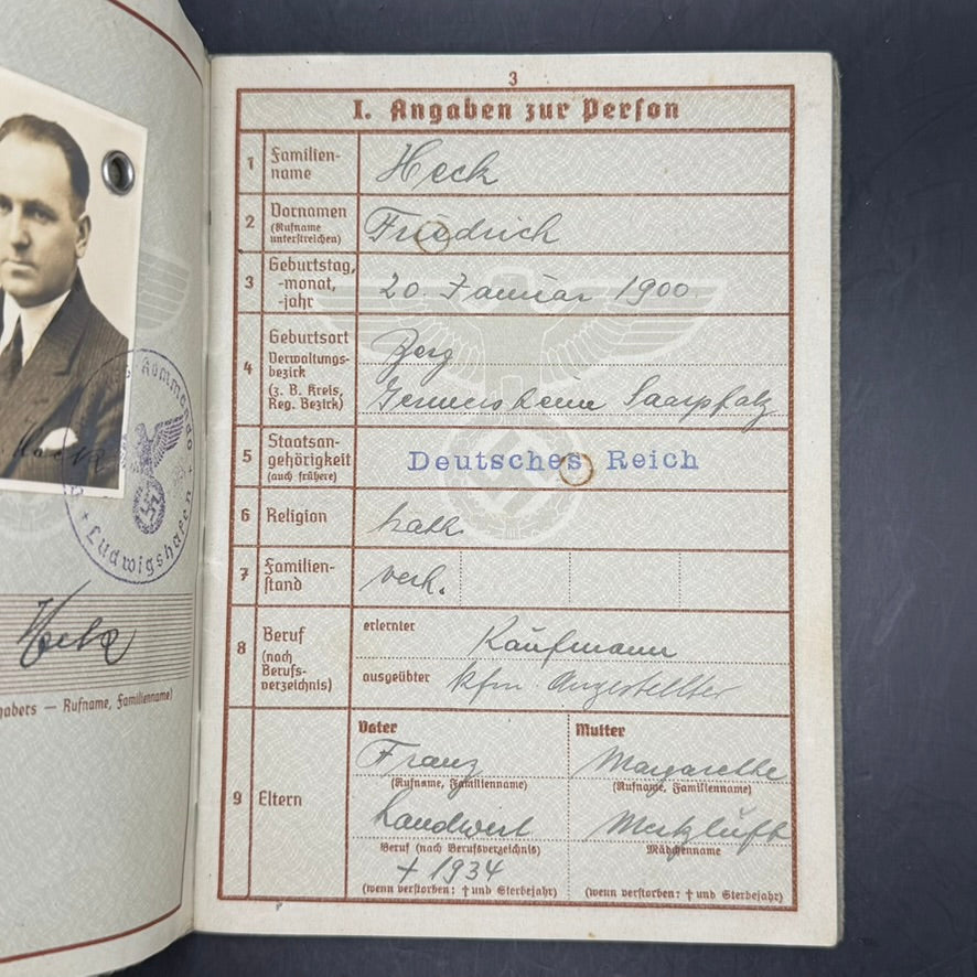 Wehrpass personal data page Friedrich Heck born 1900 Berg Saarpfalz