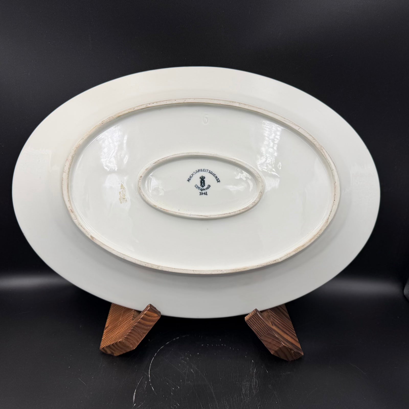 WW2 original artifact – WW2 Reichsarbeitsdienst (RAD) Large Porcelain Serving Platter – 1941 – Rare Crest Variant – 43 cm – interior title page