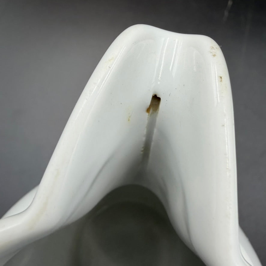 WW2 original artifact – Reichsfinanzschule Wöllershof Milk Jug & Saucer (Bauscher Weiden, “Modell des Amtes Schönheit der Arbeit”) – interior page