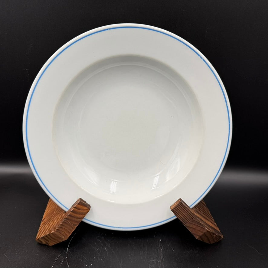 WW2 original artifact – WW2 “Schönheit der Arbeit” Deep Soup Plate – Hutschenreuther Selb Bavaria – 23.5 cm – Model des Amtes – AxisArtifacts