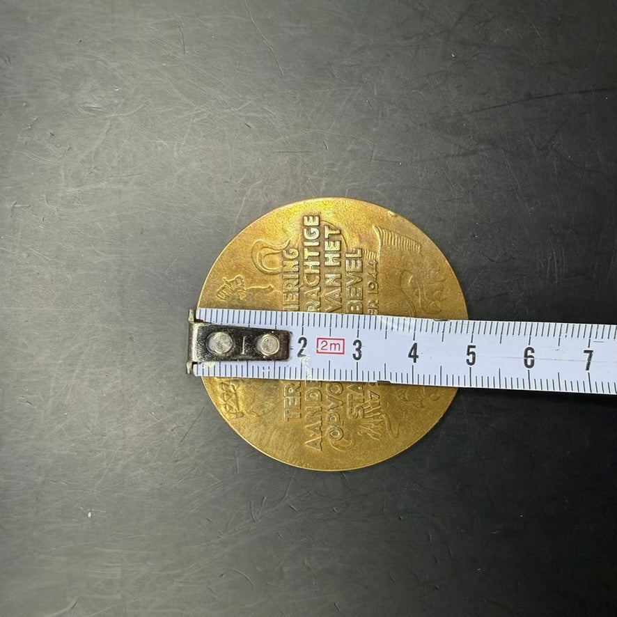 Dutch resistance medal railway strike 1944 diameter 5 cm bronze medallion size reference