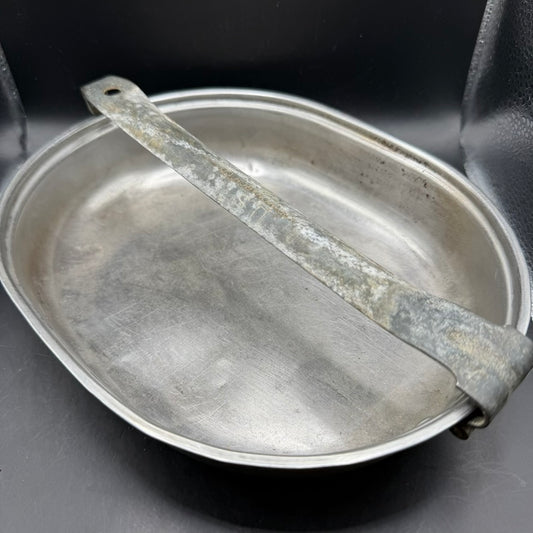 WWII U.S. Army mess kit meat can dated 1944