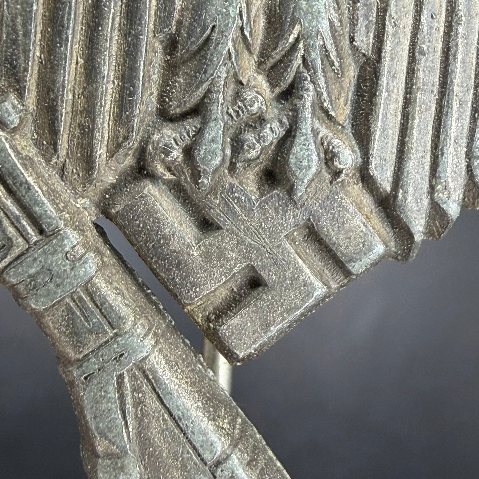 Detail of central swastika and rifle on Infantry Assault Badge
