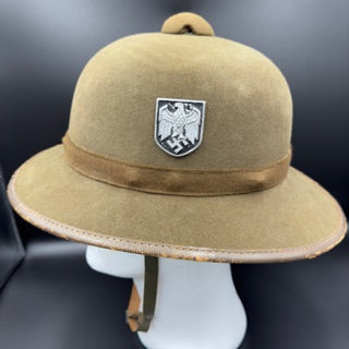 WW2 original artifact – WH (Heer) DAK Tropical Pith Helmet – AxisArtifacts
