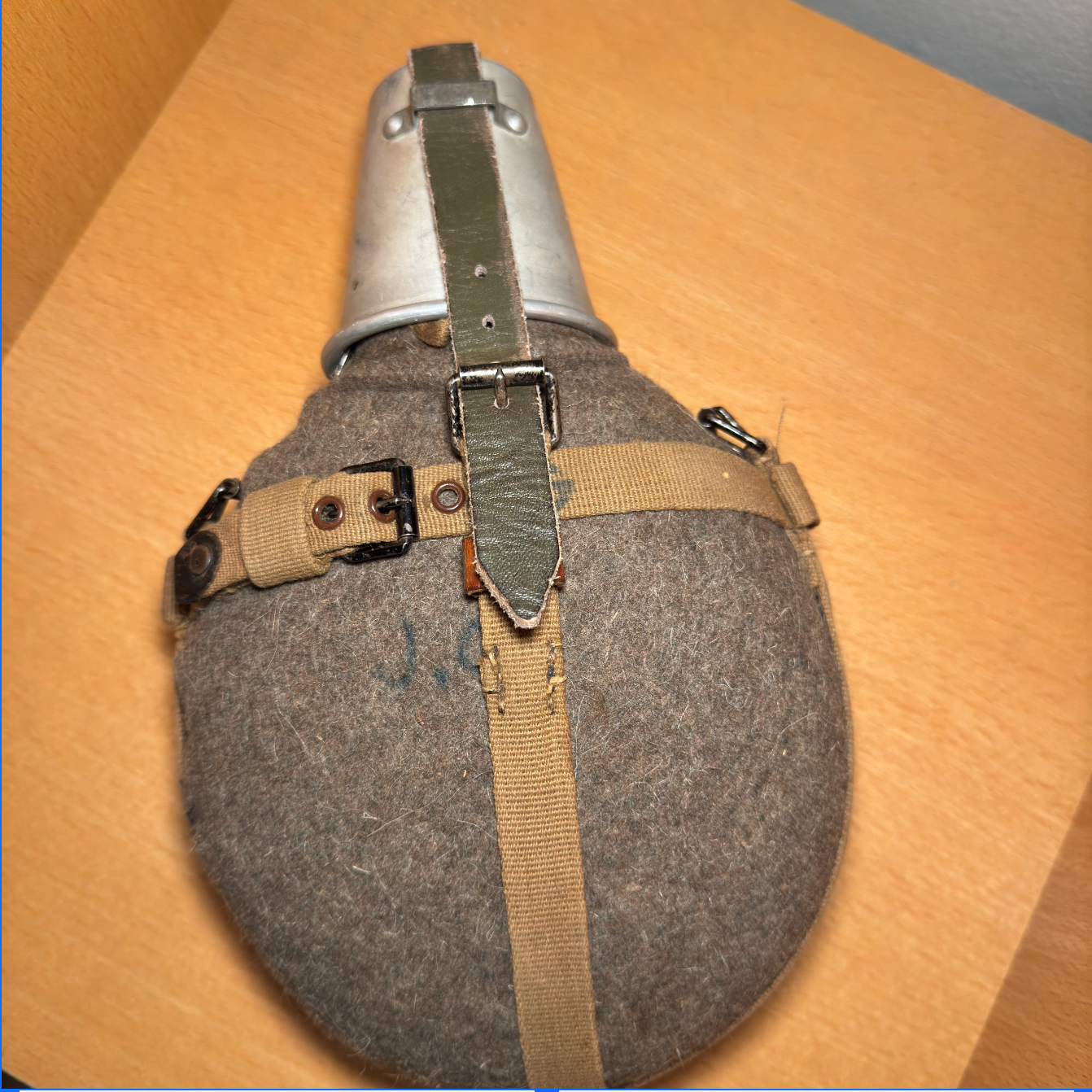 WW2 original artifact – WW1 GERMAN MEDICAL PATTERN WATER BOTTLE – AxisArtifacts