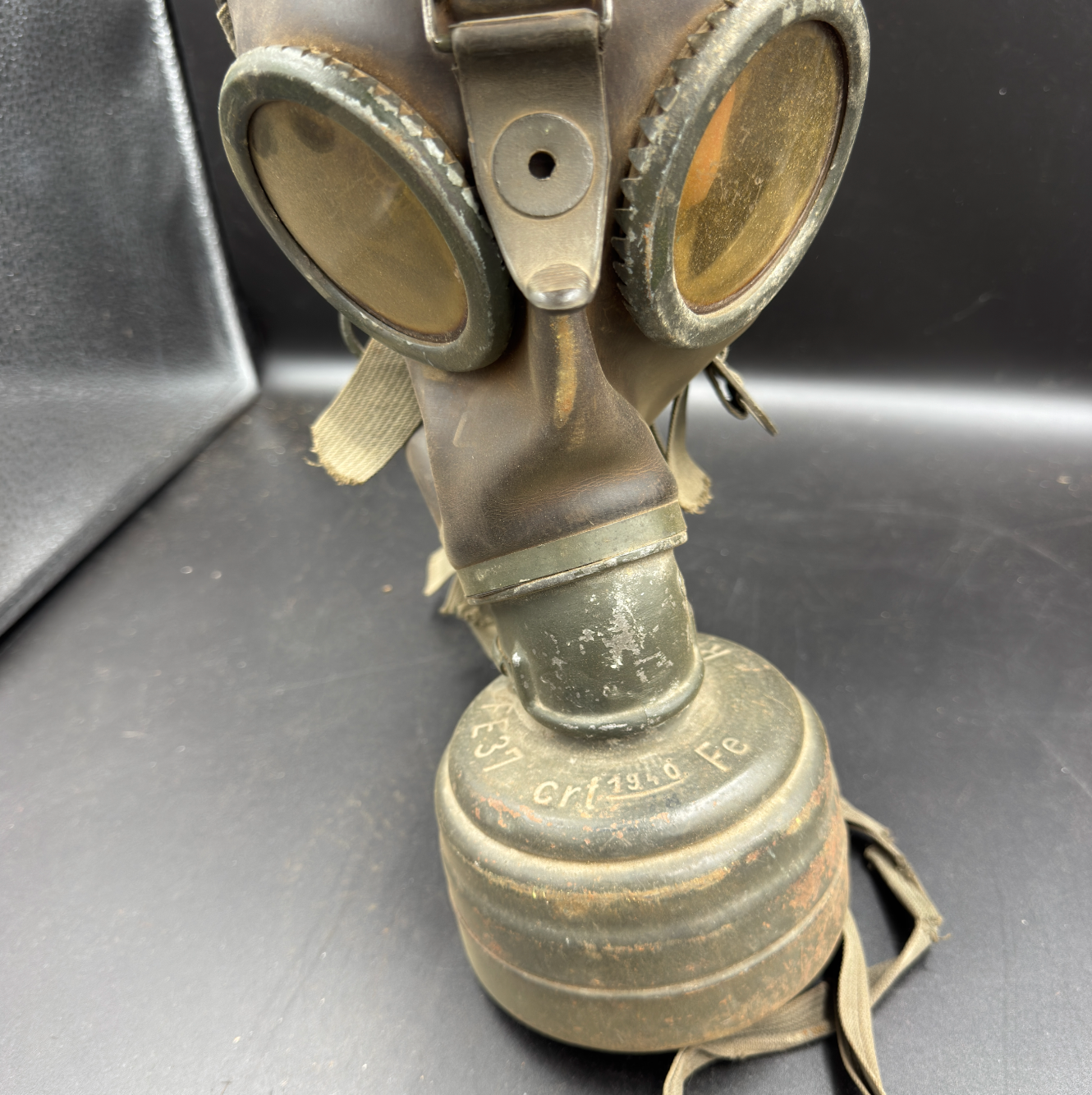 WW2 original artifact – German Gassmask with canister – interior page