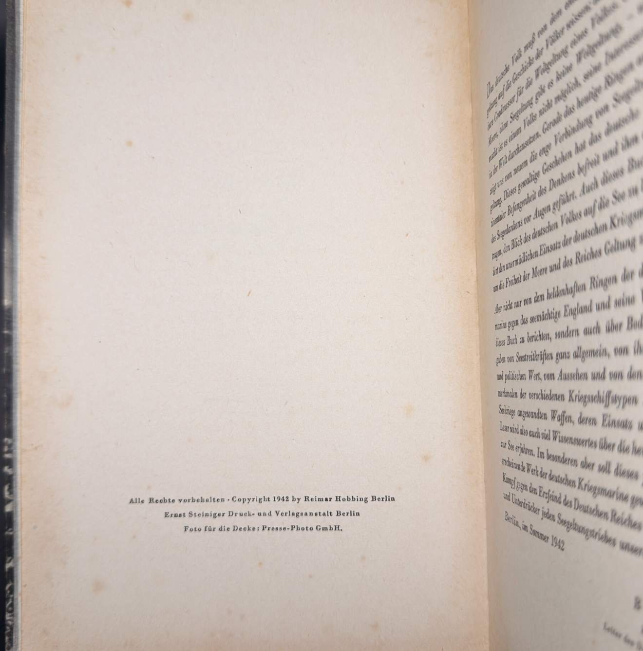 WW2 original artifact – Kampf auf den Meeren 1942 – interior detail