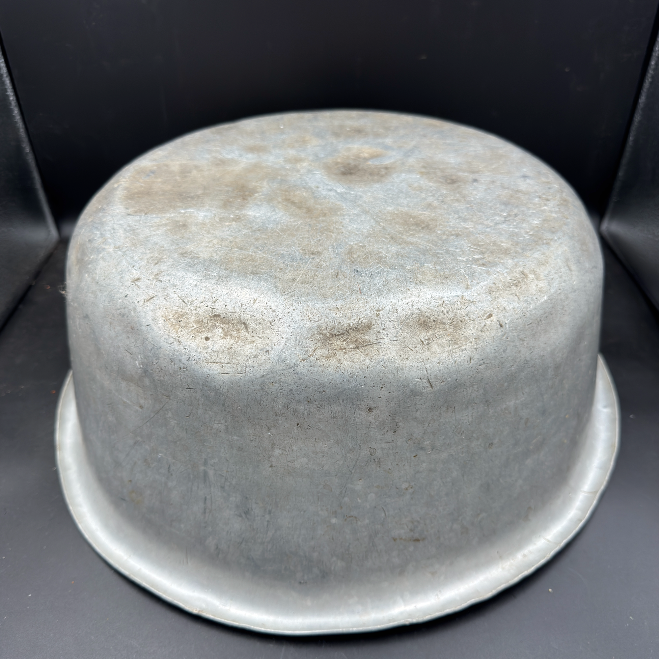 WW2 original artifact – Reichsarbeitsdienst wash bowl – interior page