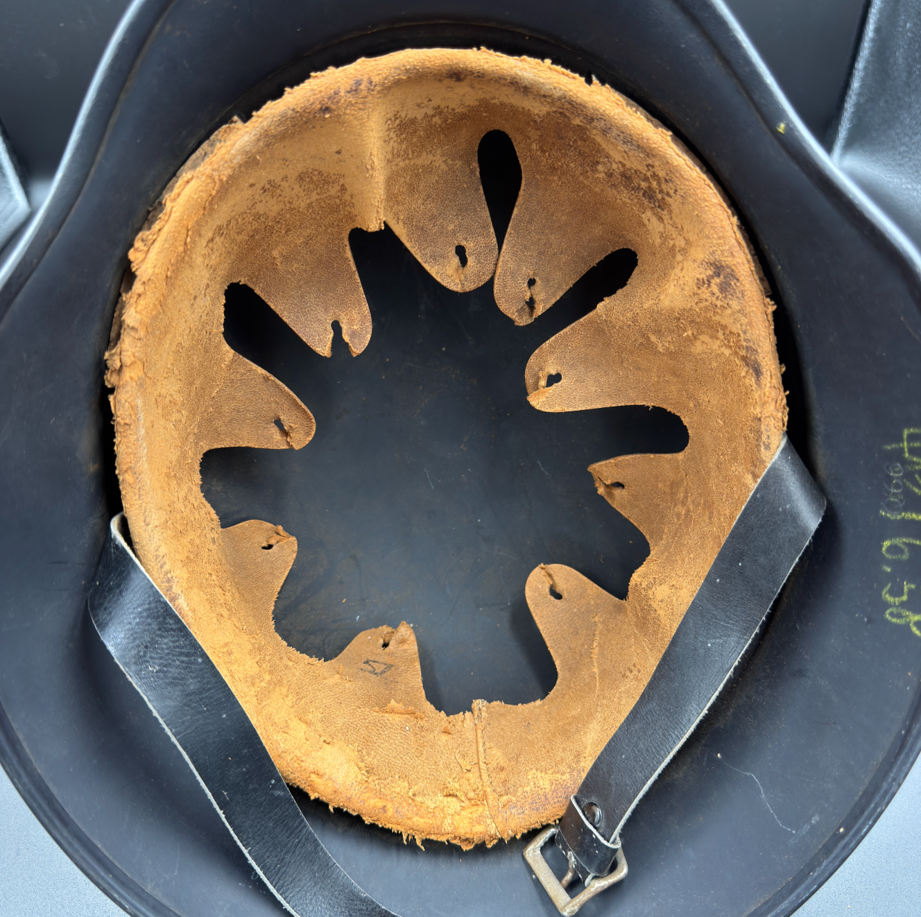 WW2 original artifact – M40 ‘beaded’ Luftschutz steel helmet Q66 – interior page